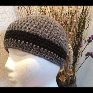 Grey & black beanie