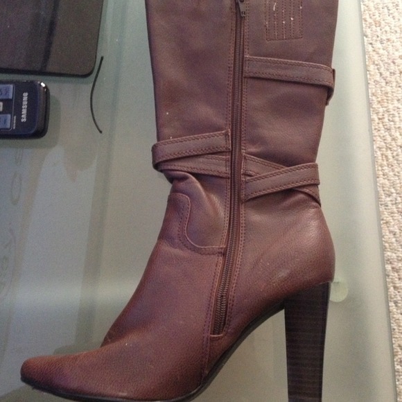 Boots - Picture 2 of 3