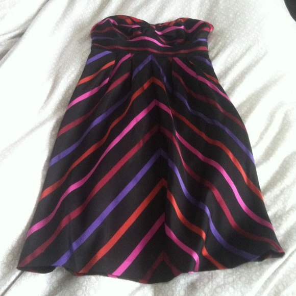 Sweetheart Striped Dress - Picture 2 of 4