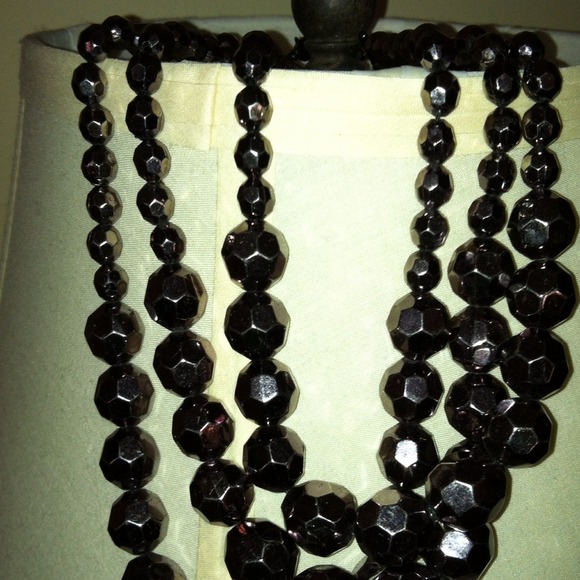 3 STRAND GREY BEADED NECKLACE