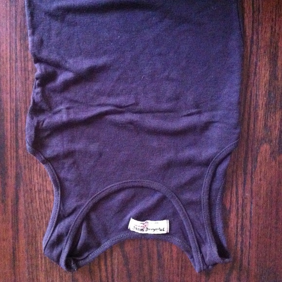SOLD.  Michael Stars long tank. - Picture 2 of 3