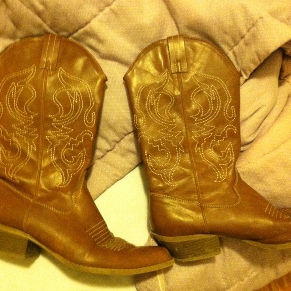 Traded Light brown cowboy boots - Picture 1 of 1