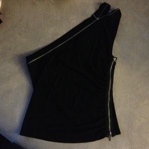 One shoulder zip blouse