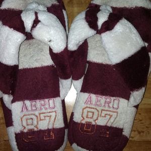 Slippers @&&&& Etnies (not pictured)