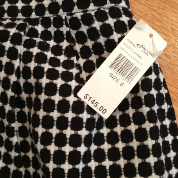 🔥REDUCED🔥 NWT black & white skirt - Picture 2 of 3