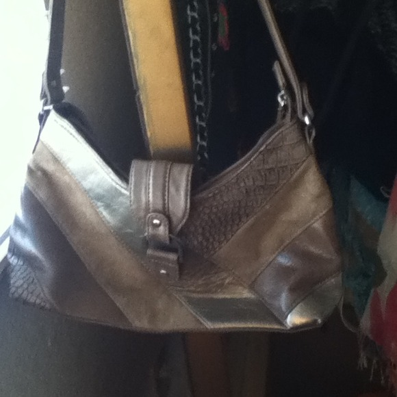 Handbag - Picture 2 of 4
