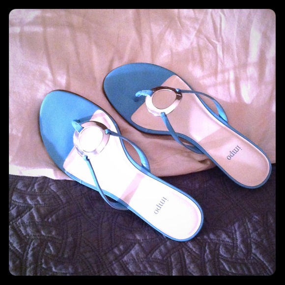 Baby blue sandle