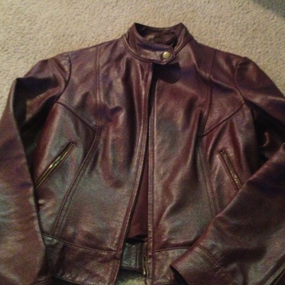 Cropped leather Jacket - Picture 1 of 2
