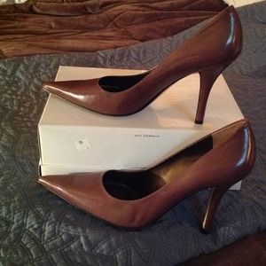Nine West brown leather pumps