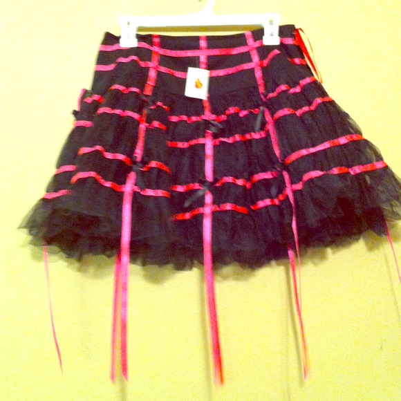 Party skirt with layers of black netting