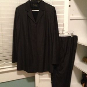 Dana Buchman 70/30 Wool/Cotton Suit