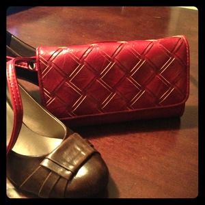 SOLD Red Wallet / Crossbody @lisa915