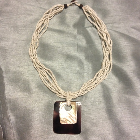 🌀Sold🌀Very beachy necklace!