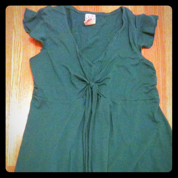 SOLD Maternity Top - Picture 1 of 3