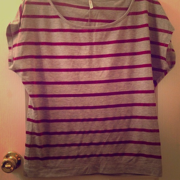 🔴SOLD🔴Grey and glitter pink shirt