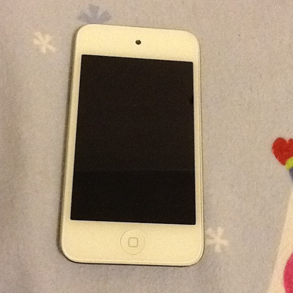 8gb Apple iPod great condition RESERVED