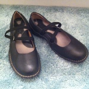 SOLD@mraymond. 7.5, Mary Jane Shoes