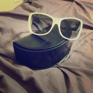 Marc by Marc Jacobs : white framed sunglasses