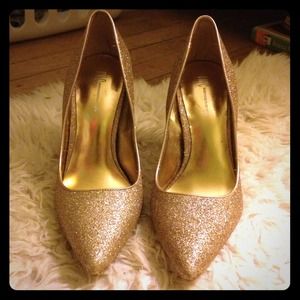 ✨REDUCED INC Gold Sparkle Heels Size 7