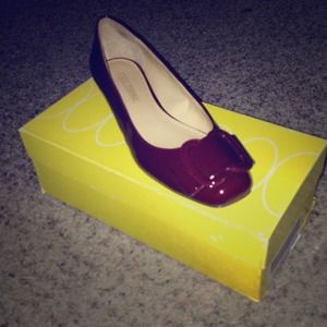 Joan and David kitten heel shoes. Size 8.5