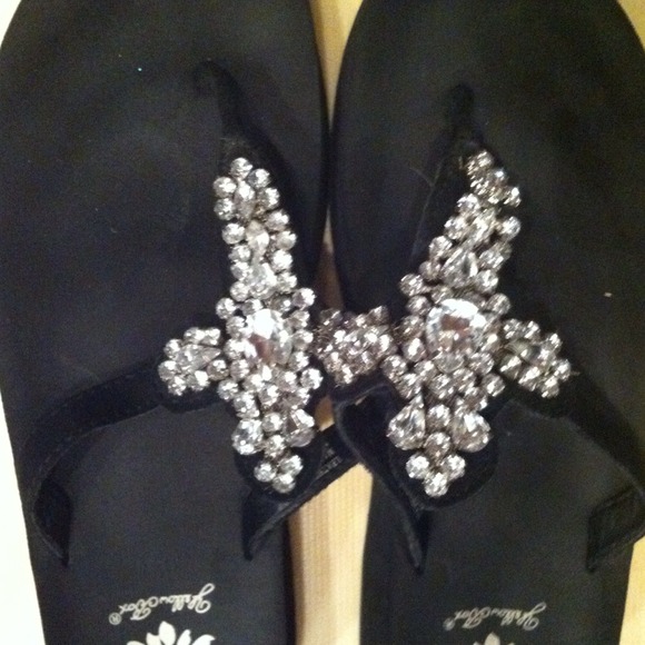 Lady's yellow box flip flops