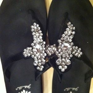 Lady's yellow box flip flops