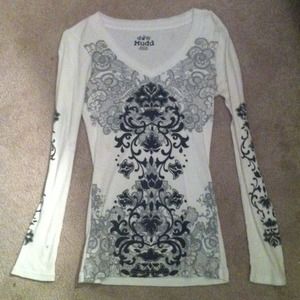 cute, comfy long sleeve tee