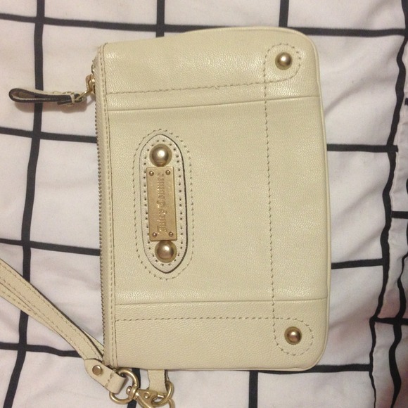Juicy couture wristlet clutch