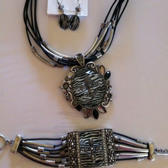 Earring , necklace and bracelet