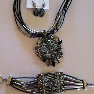 Earring , necklace and bracelet