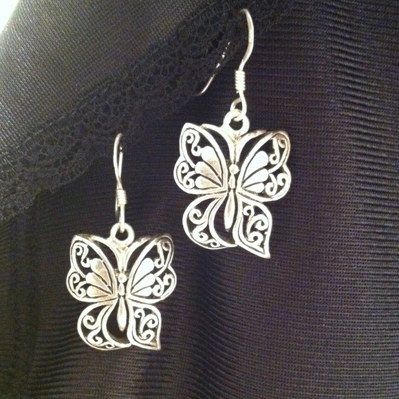 SOLD@jillcutrona! Butterfly, S/S earrings