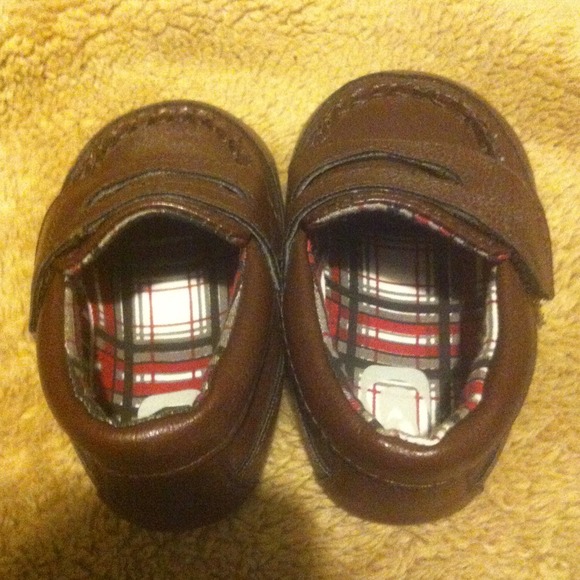 (Children's place) loafers shoes size 3c - Picture 2 of 2