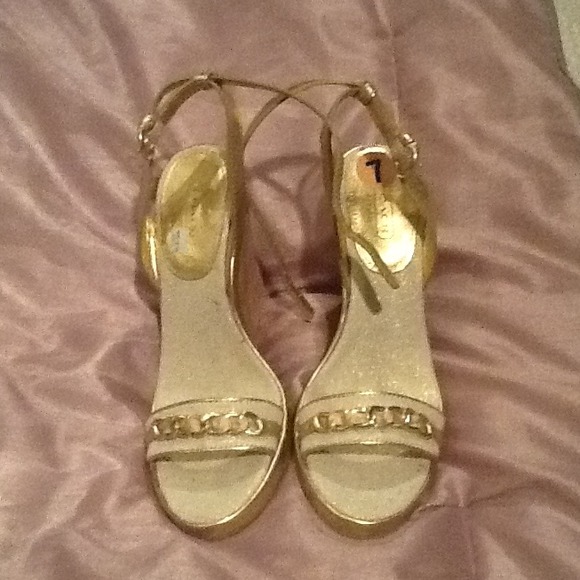 Sandal