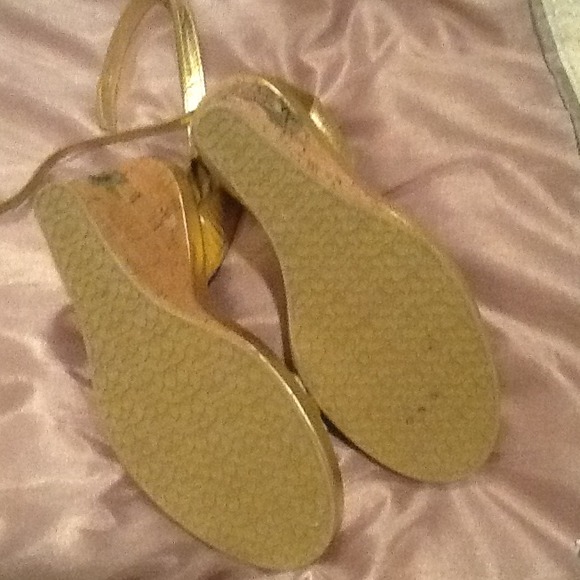 Sandal - Picture 3 of 3