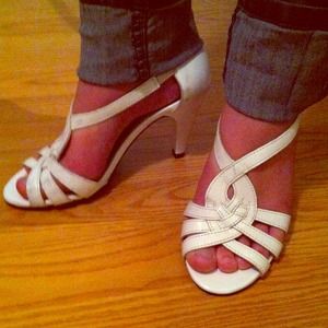 Predictions low heels