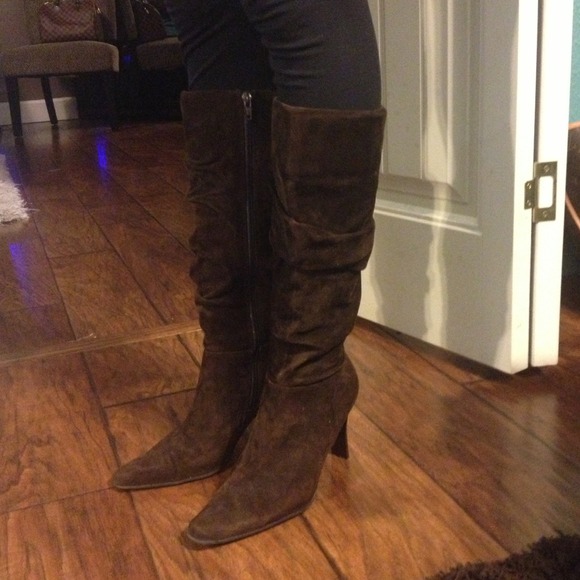 SOLD Brown suede high boots. - Picture 1 of 2