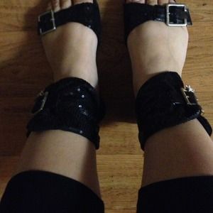 Sequin sandals+scarf