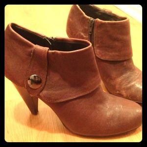 ON SALE! $40 Jessica Simpson Virginia ankle boots