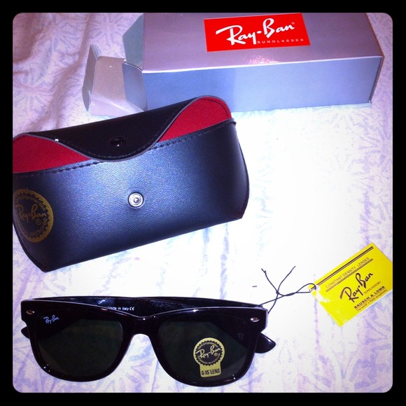 Ray Bans!! New!! and Money pillow bundle!!💗💗💗