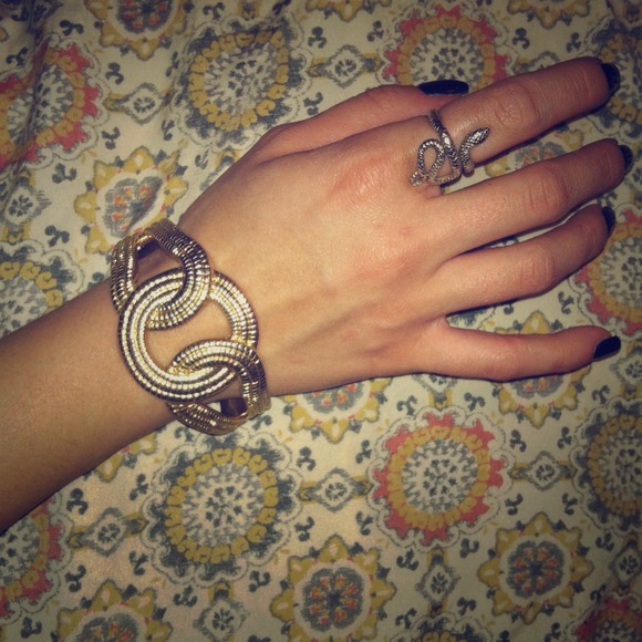 Gold circle bangle