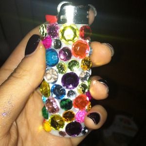 Custom rhinestone lighters !