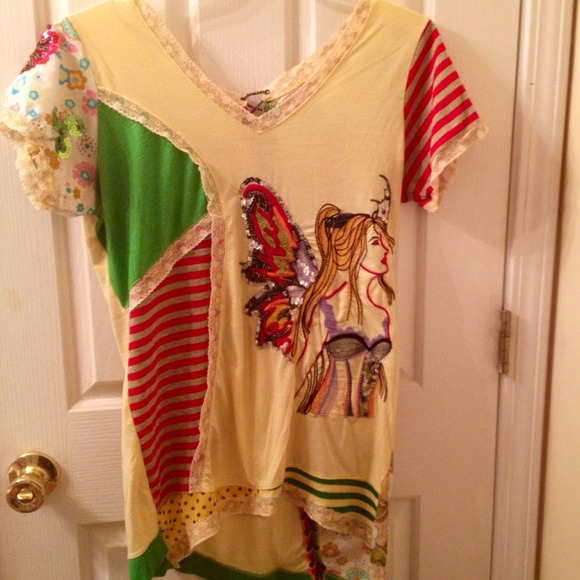 Dresses & Skirts - 🔴SOLD Very unique shirt