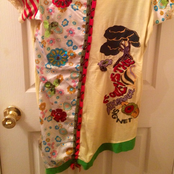 🔴SOLD Very unique shirt - Picture 4 of 4