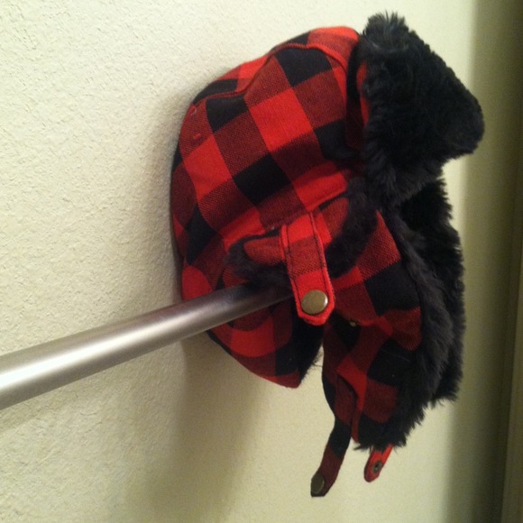 Hat - Picture 3 of 3