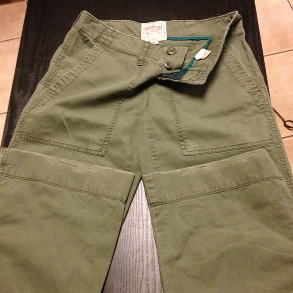 Green American Eagle pants