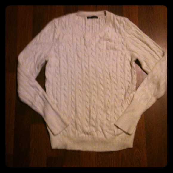 V neck GAP cable knit sweater, rabbit fur blend