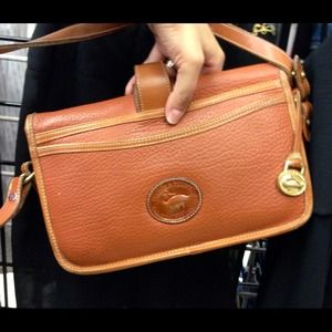 🌟💥💢sold for $40 to Epi💢💥🌟 small leather bag