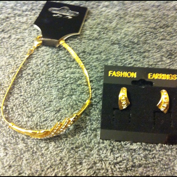 💰Gold Color with Rhinestone 3 Pc Fashion Design - Picture 4 of 4