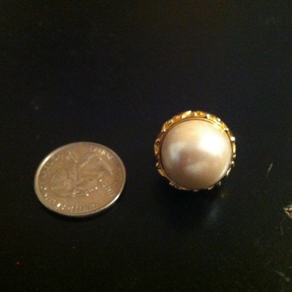 Pearl n Gold Charm!