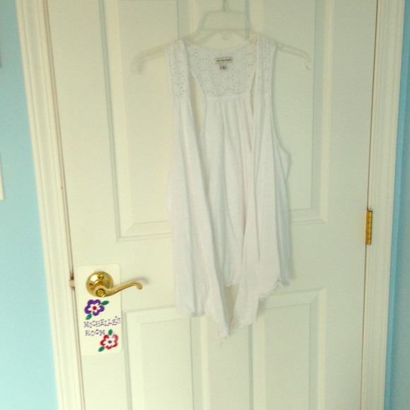 Sleeveless Cardigan